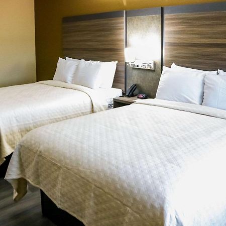 Rodeway Inn Phenix City Bagian luar foto