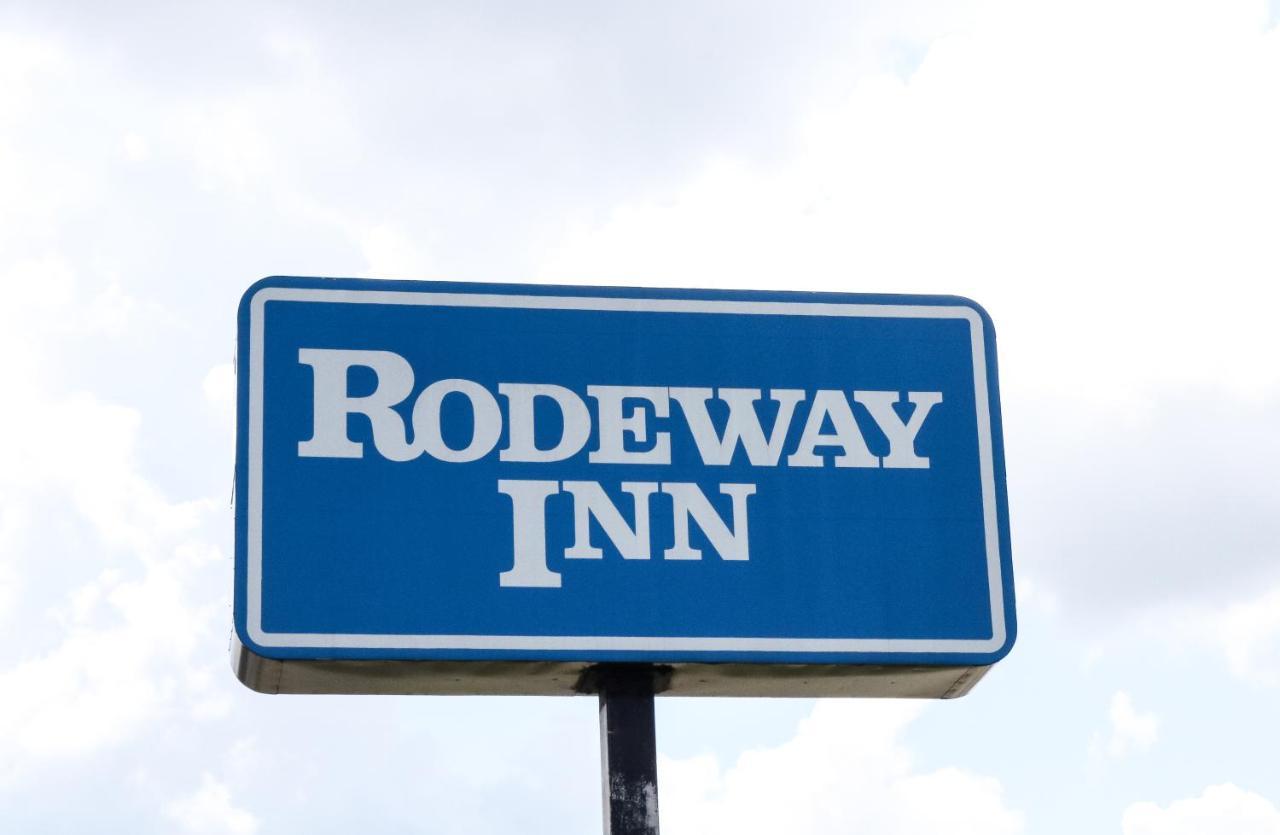 Rodeway Inn Phenix City Bagian luar foto
