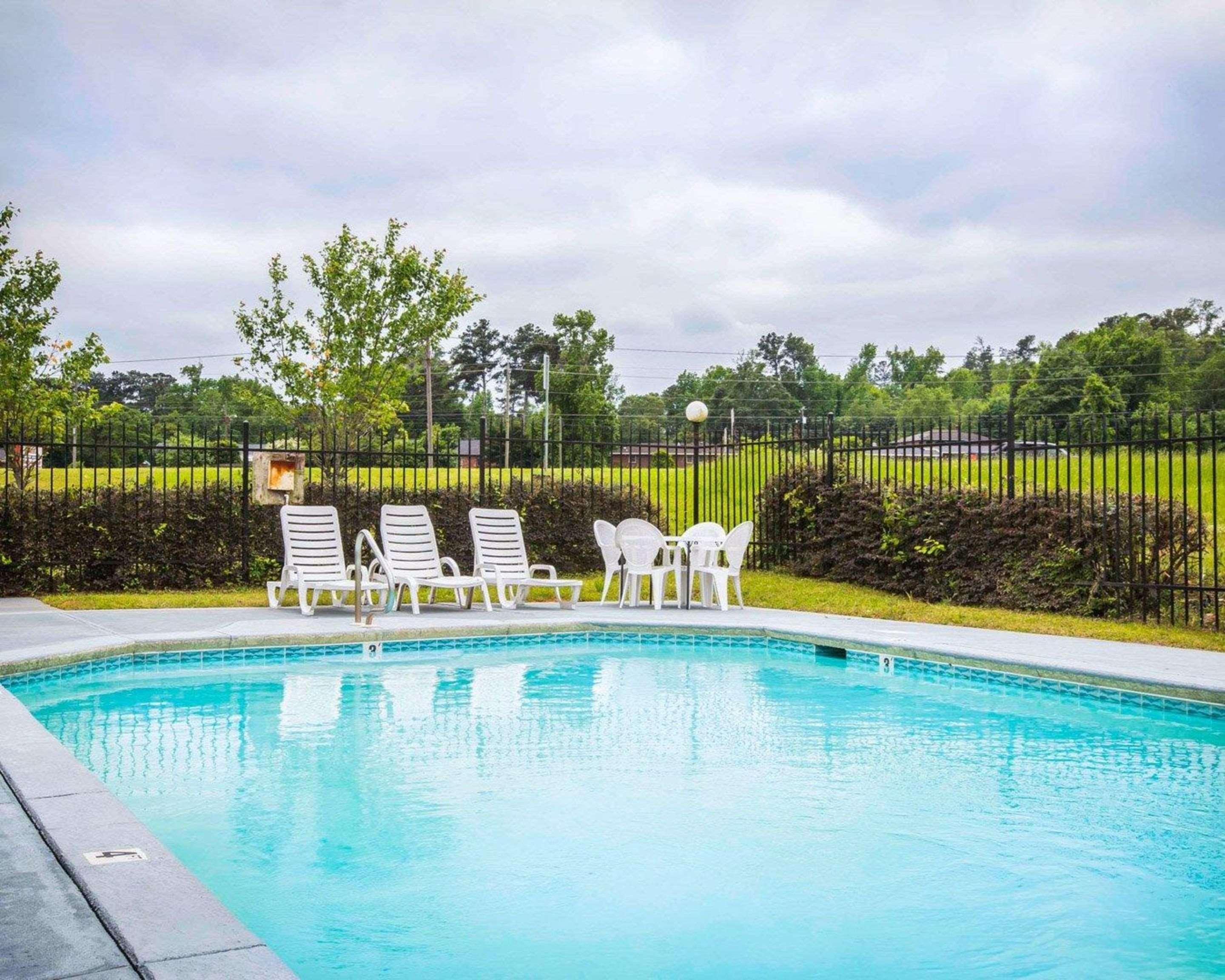 Rodeway Inn Phenix City Bagian luar foto