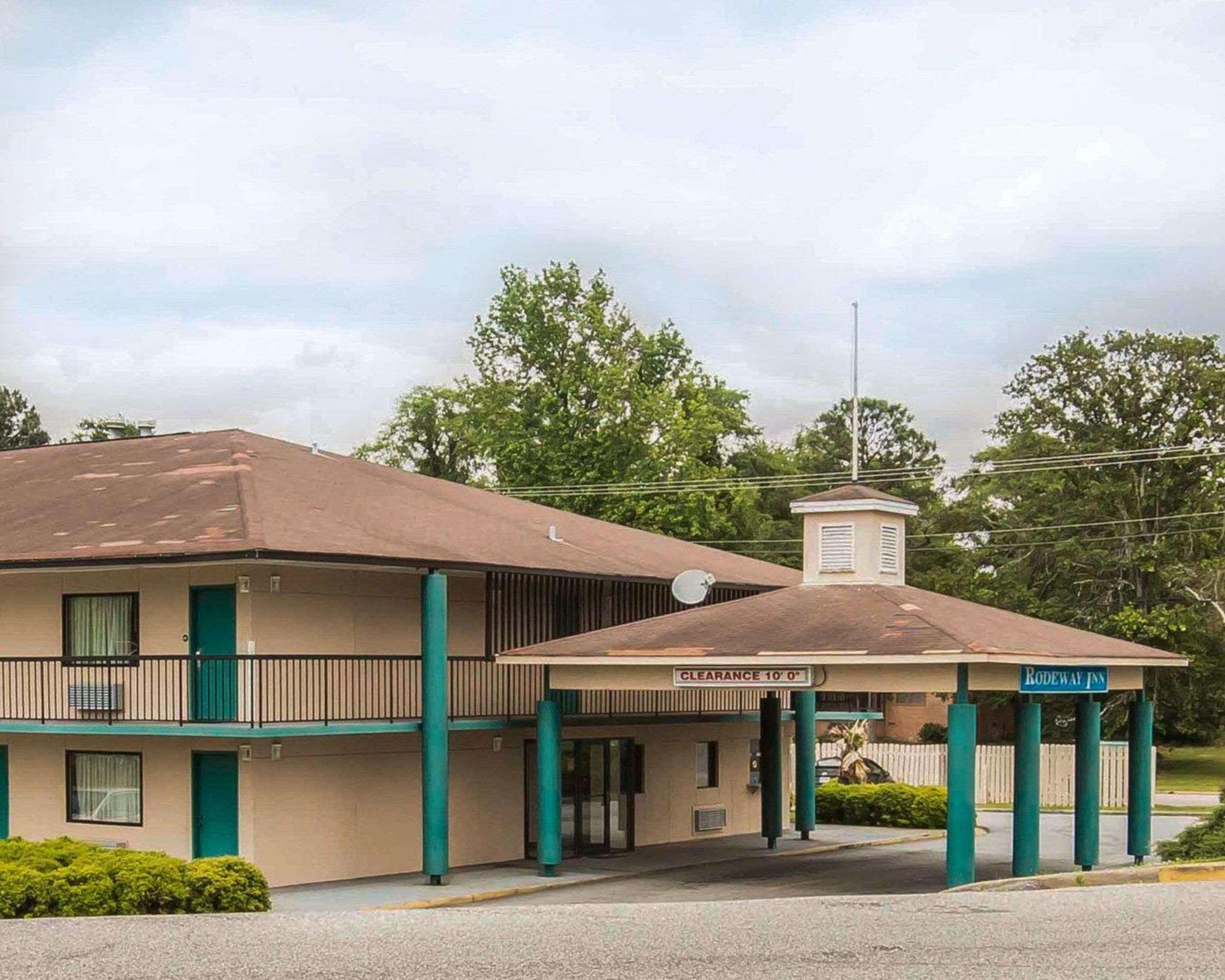 Rodeway Inn Phenix City Bagian luar foto