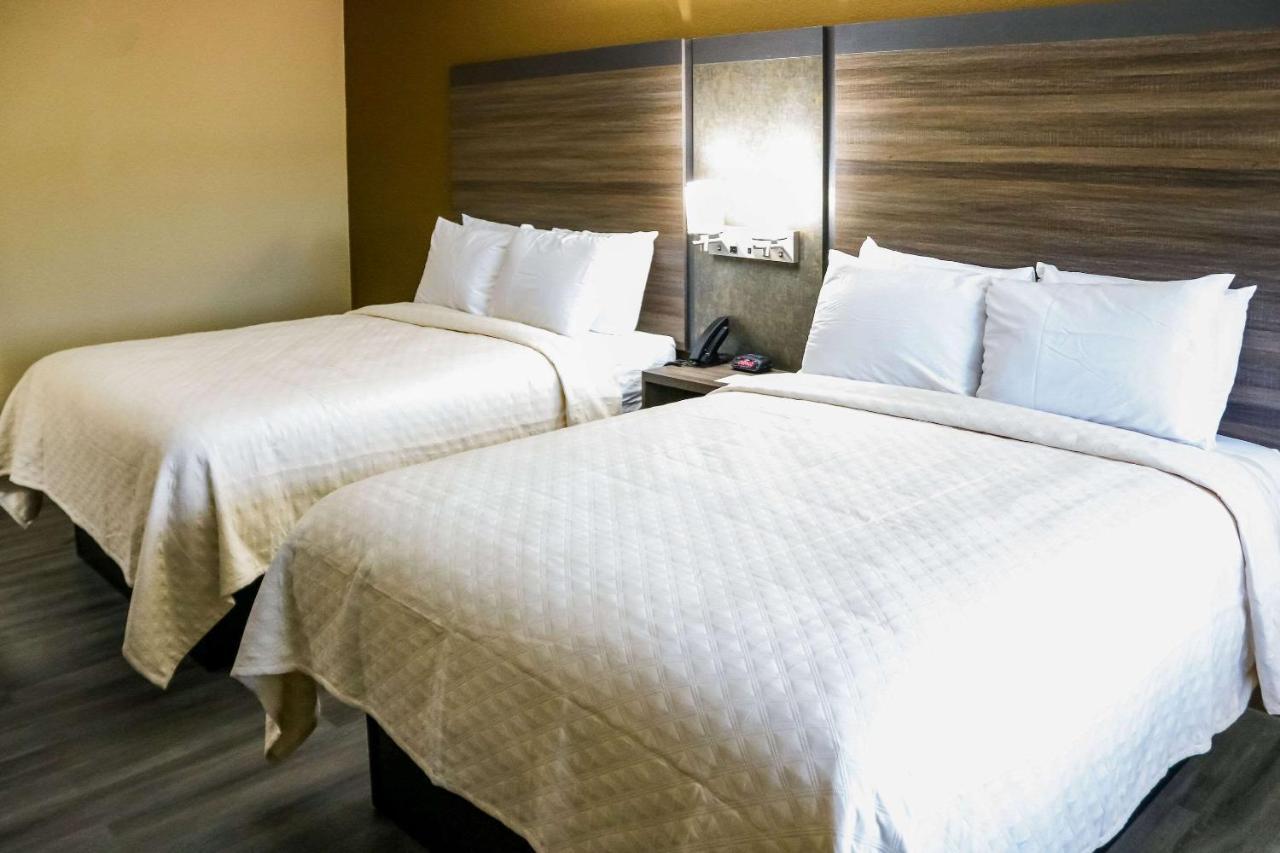 Rodeway Inn Phenix City Bagian luar foto